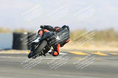 media/Jan-10-2025-CVMA Friday Practice (Fri) [[489e0da257]]/Group 4 and Trackday/Session 4 (Turn 16)/